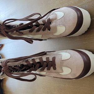 FASHION NOVA HIKING SHOE